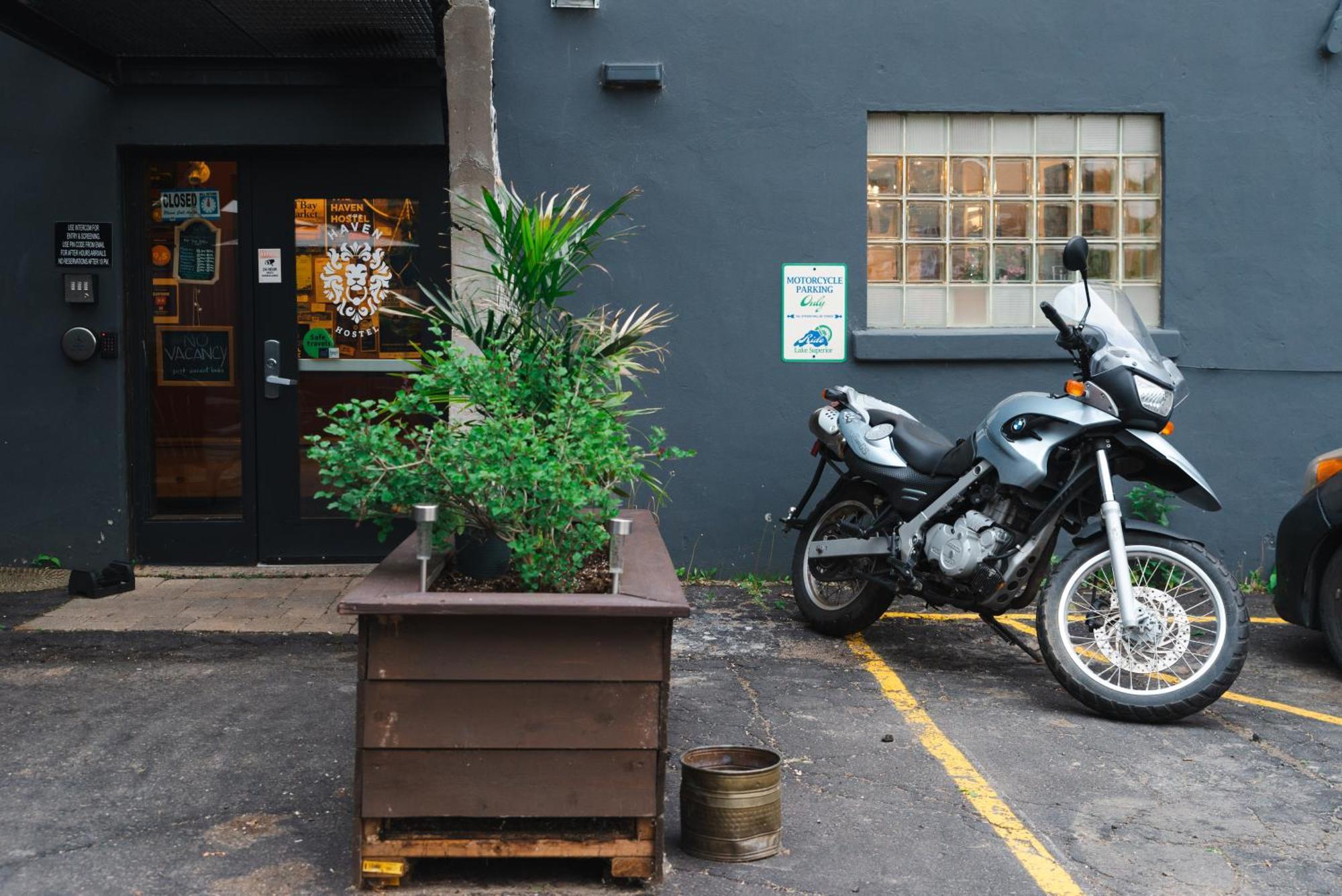 The Haven Hostel Thunder Bay Exterior photo